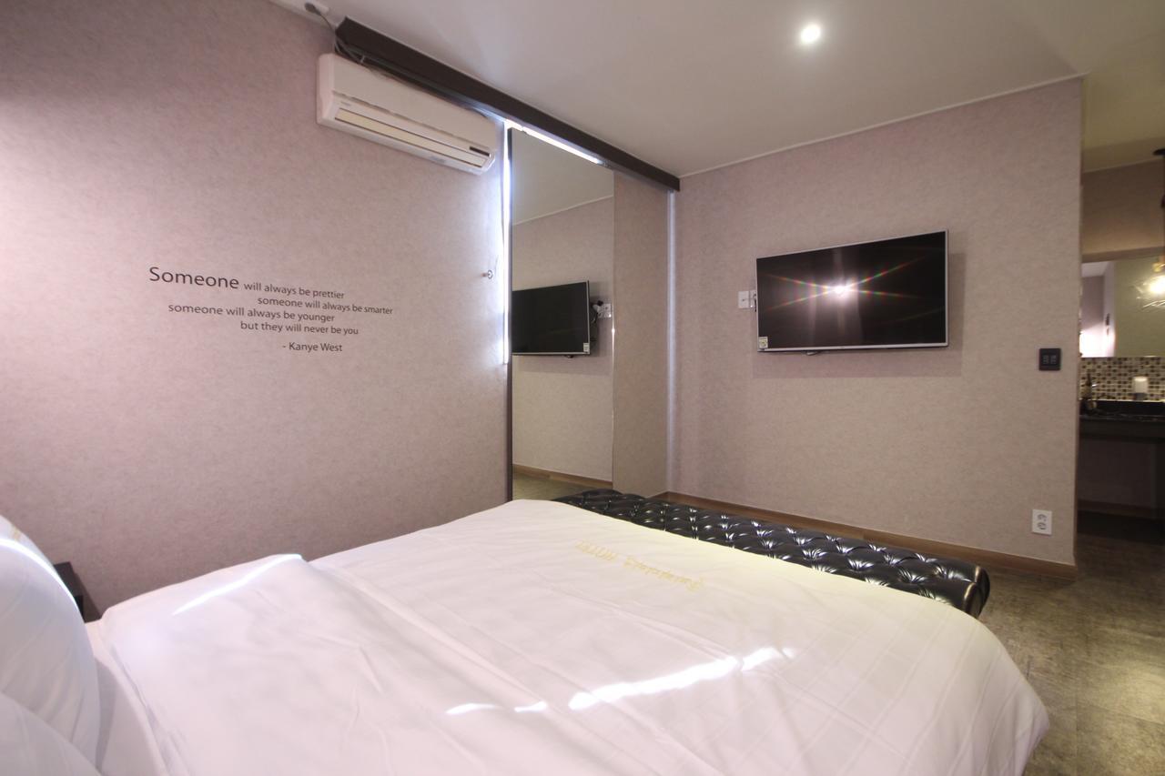 גונסאן Paradise Hotel מראה חיצוני תמונה